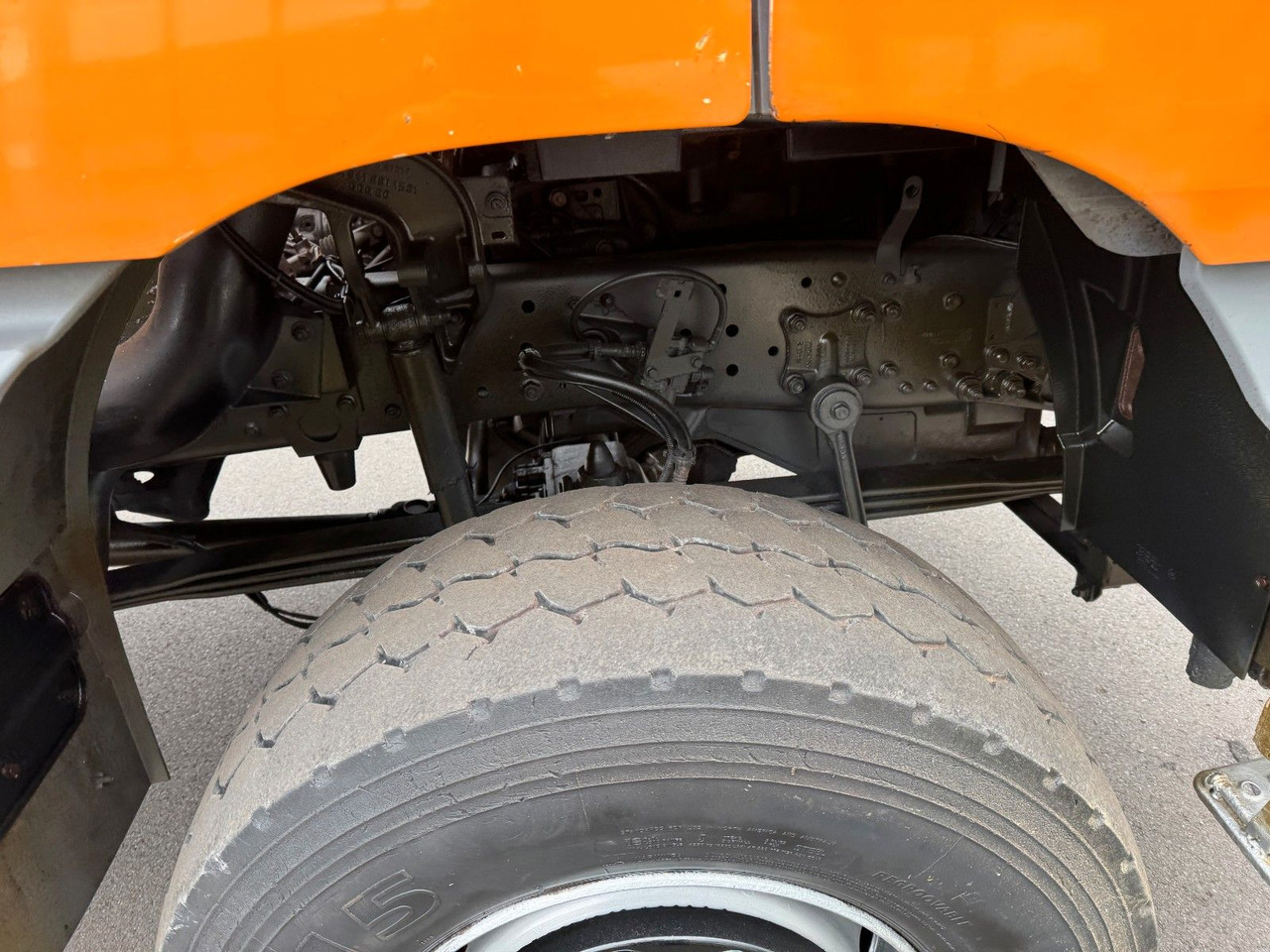 Mercedes-Benz Actros 1831 4x4 Kipper - Kran- Kupplung- Blattfe - Kipper vrachtwagen, Kraanwagen: afbeelding 4 Mercedes-Benz Actros 1831 4x4 Kipper - Kran- Kupplung- Blattfe - Kipper vrachtwagen, Kraanwagen: afbeelding 4