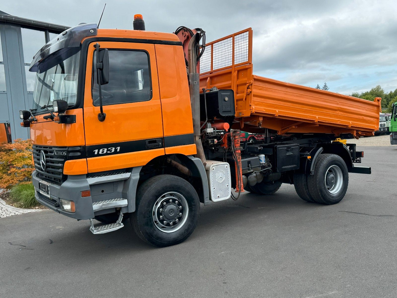 Mercedes-Benz Actros 1831 4x4 Kipper - Kran- Kupplung- Blattfe - Kipper vrachtwagen, Kraanwagen: afbeelding 1 Mercedes-Benz Actros 1831 4x4 Kipper - Kran- Kupplung- Blattfe - Kipper vrachtwagen, Kraanwagen: afbeelding 1