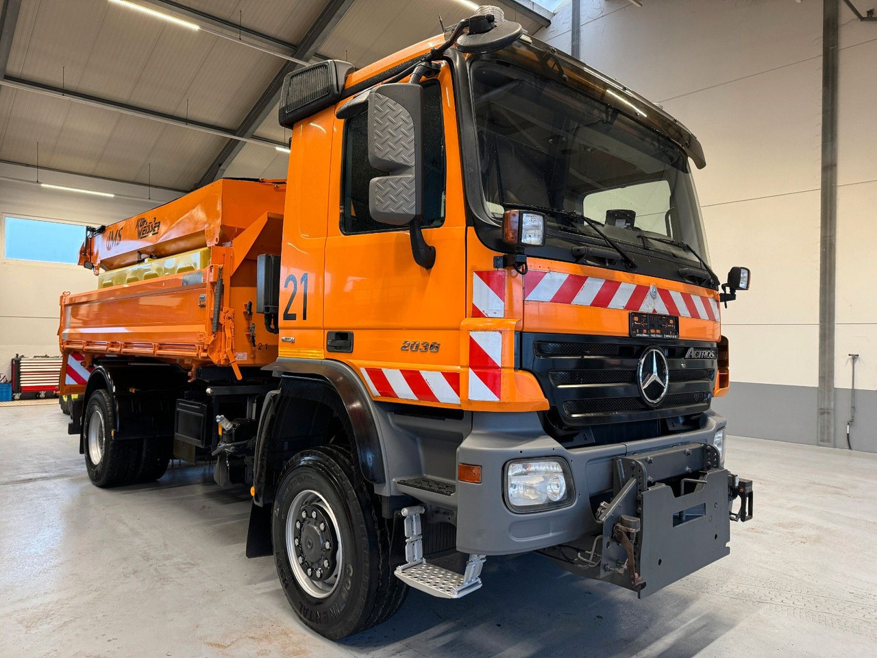 Mercedes-Benz Actros 2036 4x4 DautelWechselsystem Winterdienst Mercedes-Benz Actros 2036 4x4 DautelWechselsystem Winterdienst - Kipper vrachtwagen: afbeelding 2 Mercedes-Benz Actros 2036 4x4 DautelWechselsystem Winterdienst Mercedes-Benz Actros 2036 4x4 DautelWechselsystem Winterdienst - Kipper vrachtwagen: afbeelding 2