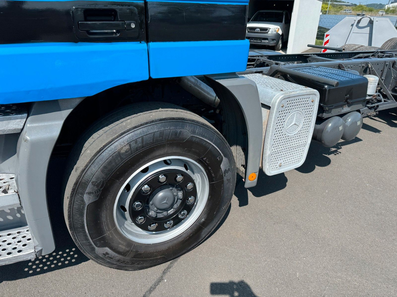 Mercedes-Benz Actros 2540 6x2 Kupplung Klima Hydraulikpumpe - Chassis vrachtwagen: afbeelding 3 Mercedes-Benz Actros 2540 6x2 Kupplung Klima Hydraulikpumpe - Chassis vrachtwagen: afbeelding 3