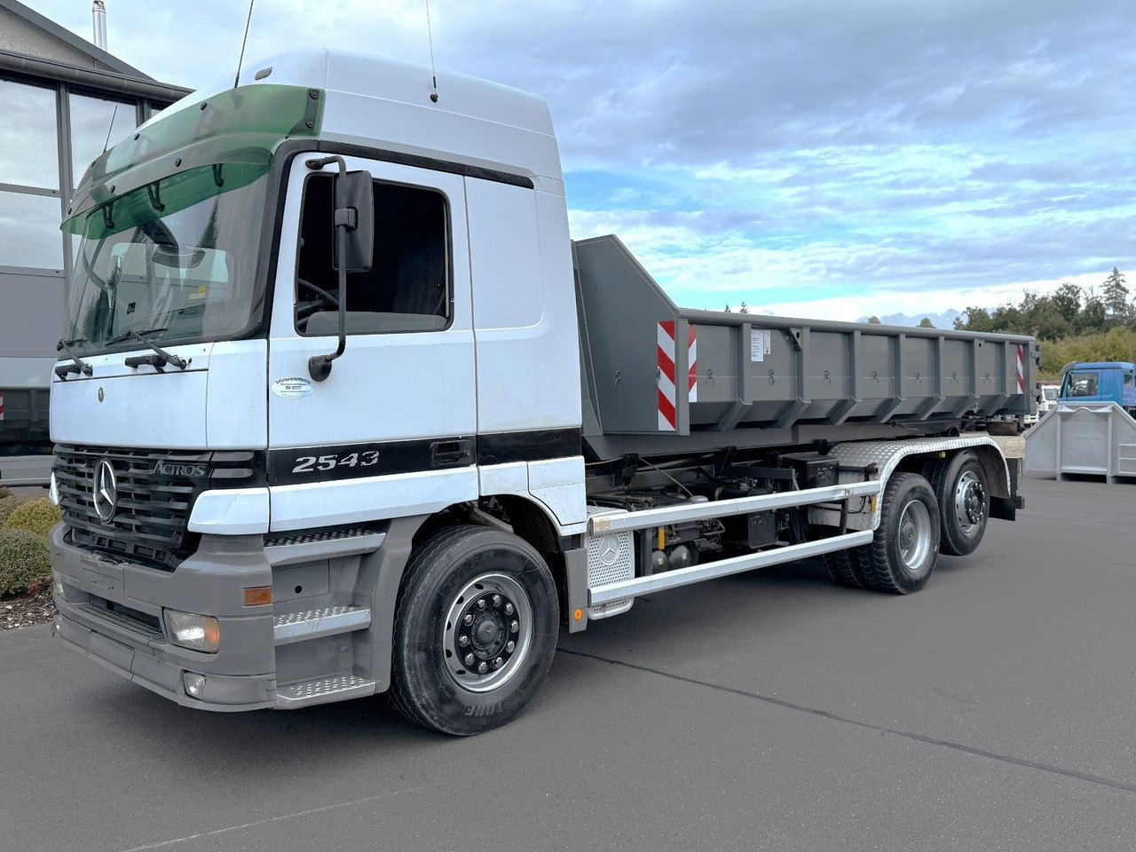 Mercedes-Benz Actros 2543 6x2 Klima + Kupplung - Haakarmsysteem vrachtwagen: afbeelding 1 Mercedes-Benz Actros 2543 6x2 Klima + Kupplung - Haakarmsysteem vrachtwagen: afbeelding 1