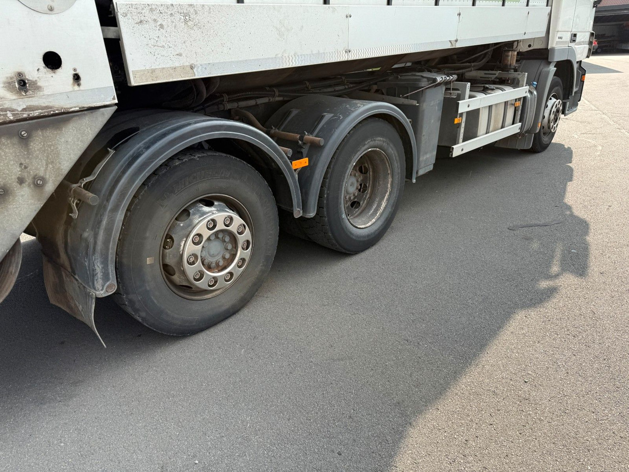 Mercedes-Benz Actros MP3 2532 6x2 Faun Rotorpress 521 - Vuilniswagen: afbeelding 4 Mercedes-Benz Actros MP3 2532 6x2 Faun Rotorpress 521 - Vuilniswagen: afbeelding 4