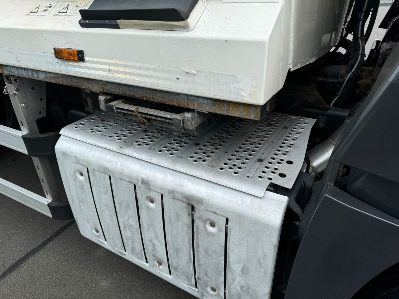 Leasing Mercedes-Benz Antos 2533 6x2 Gesink GPM III V 23H25 Kombisch. Mercedes-Benz Antos 2533 6x2 Gesink GPM III V 23H25 Kombisch. Mercedes-Benz Antos 2533 6x2 Gesink GPM III V 23H25 Kombisch. Mercedes-Benz Antos 2533 6x2 Gesink GPM III V 23H25 Kombisch.: afbeelding 14 Leasing Mercedes-Benz Antos 2533 6x2 Gesink GPM III V 23H25 Kombisch. Mercedes-Benz Antos 2533 6x2 Gesink GPM III V 23H25 Kombisch. Mercedes-Benz Antos 2533 6x2 Gesink GPM III V 23H25 Kombisch. Mercedes-Benz Antos 2533 6x2 Gesink GPM III V 23H25 Kombisch.: afbeelding 14