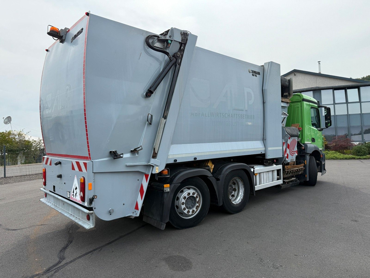 Mercedes-Benz Antos 2533 Seitenlader Zoeller SLF XL - Vuilniswagen: afbeelding 4 Mercedes-Benz Antos 2533 Seitenlader Zoeller SLF XL - Vuilniswagen: afbeelding 4