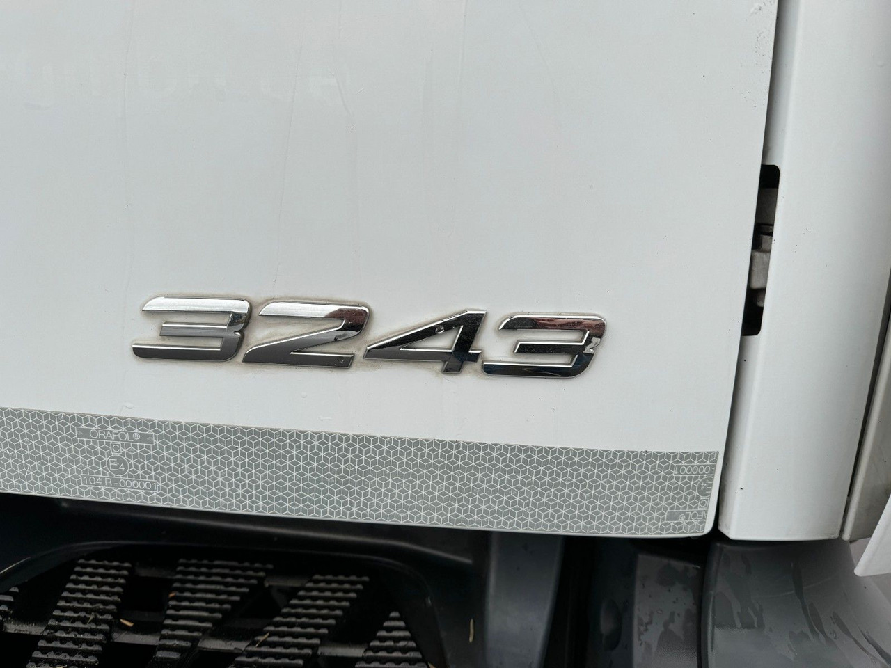 Mercedes-Benz Arocs 3243 8x2 Mercedes-Benz Arocs 3243 8x2 - Chassis vrachtwagen: afbeelding 3 Mercedes-Benz Arocs 3243 8x2 Mercedes-Benz Arocs 3243 8x2 - Chassis vrachtwagen: afbeelding 3