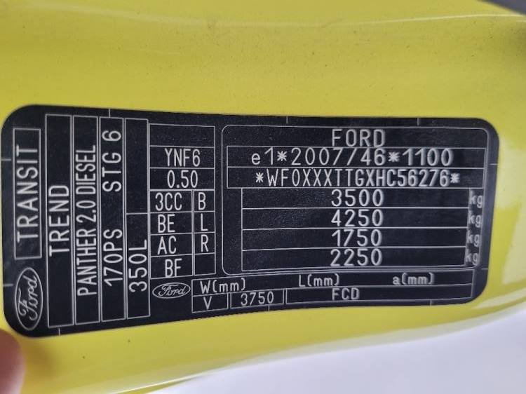 Ambulance FORD TRANSIT 2,0TDI AMBULANCE KLIMA 4.2018 EURO 6, 3 UNITS: afbeelding 21 Ambulance FORD TRANSIT 2,0TDI AMBULANCE KLIMA 4.2018 EURO 6, 3 UNITS: afbeelding 21