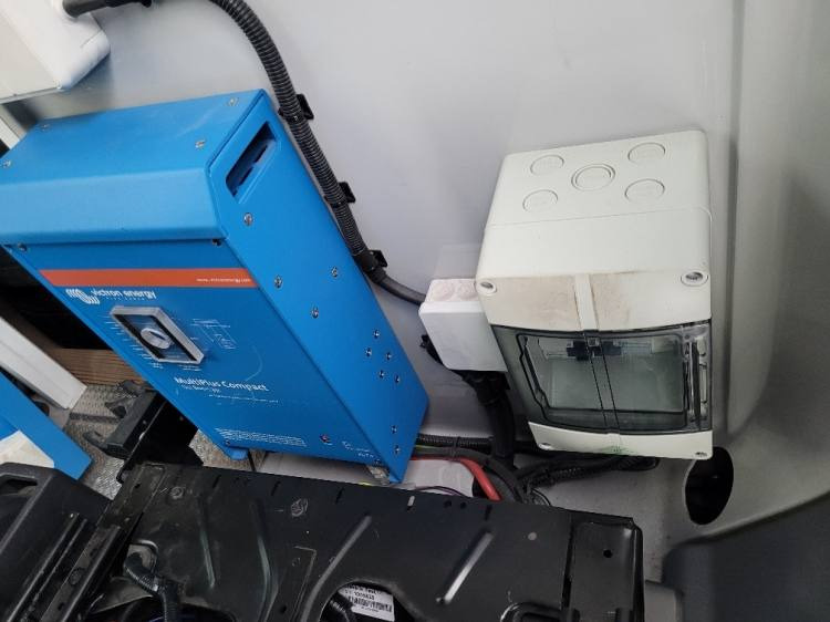 Ambulance FORD TRANSIT 2,0TDI AMBULANCE KLIMA 4.2018 EURO 6, 3 UNITS: afbeelding 20 Ambulance FORD TRANSIT 2,0TDI AMBULANCE KLIMA 4.2018 EURO 6, 3 UNITS: afbeelding 20