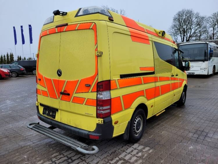 MERCEDES – BENZ SPRINTER 2.2D AMBULANCE (PROFILE) KLIMA 11.2014 EURO 5 - Ambulance: afbeelding 4 MERCEDES – BENZ SPRINTER 2.2D AMBULANCE (PROFILE) KLIMA 11.2014 EURO 5 - Ambulance: afbeelding 4