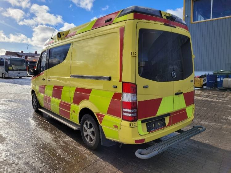 MERCEDES – BENZ SPRINTER 3.0D AMBULANCE (PROFILE) KLIMA 2.2016 EURO 6 - Ambulance: afbeelding 3 MERCEDES – BENZ SPRINTER 3.0D AMBULANCE (PROFILE) KLIMA 2.2016 EURO 6 - Ambulance: afbeelding 3