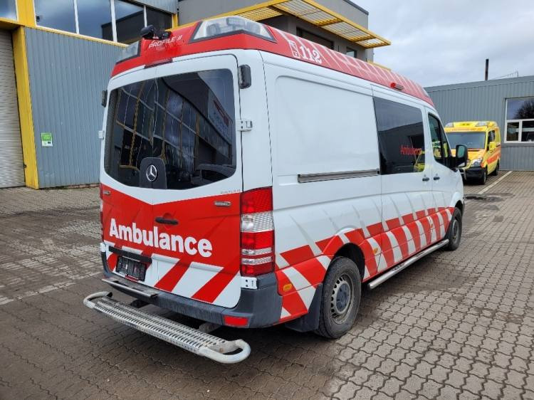 MERCEDES – BENZ SPRINTER 319 AMBULANCE (PROFILE) KLIMA, 6.2017, EURO 6 - Ambulance: afbeelding 4 MERCEDES – BENZ SPRINTER 319 AMBULANCE (PROFILE) KLIMA, 6.2017, EURO 6 - Ambulance: afbeelding 4