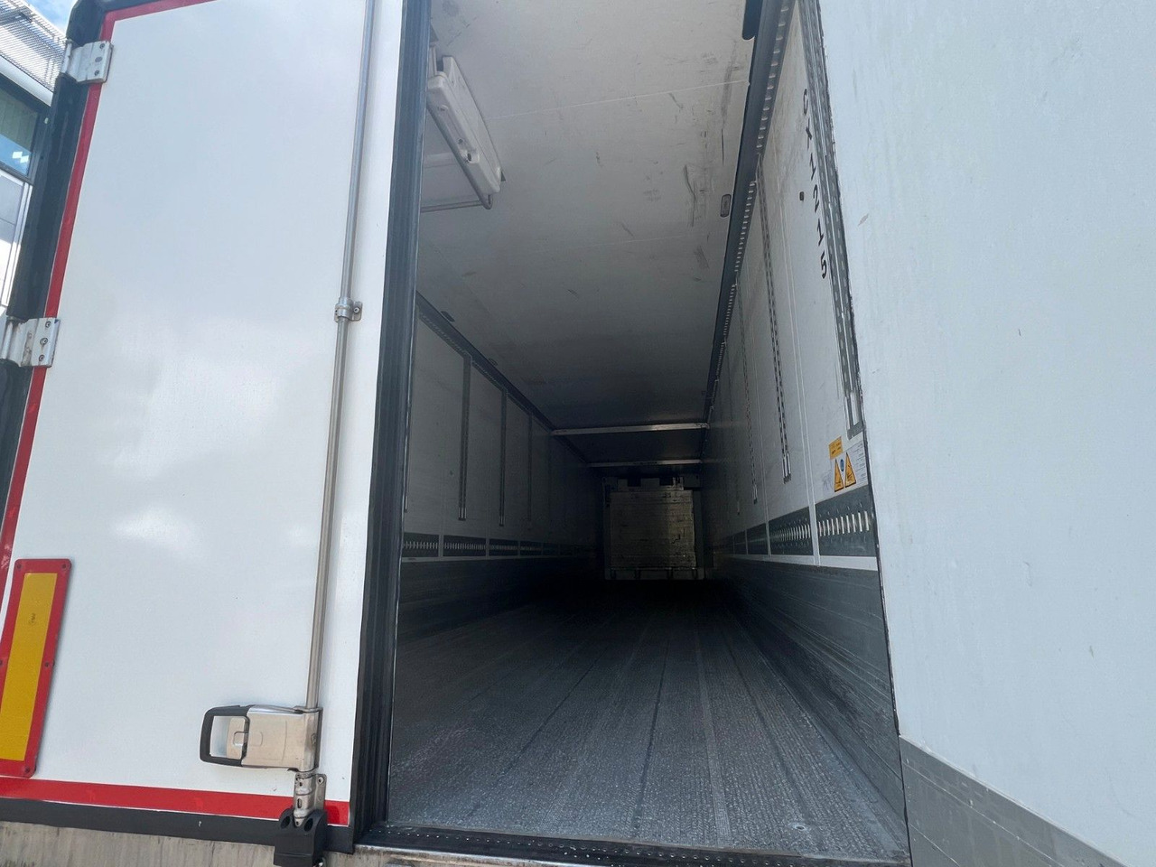 Schmitz Cargobull SKO 24/L - 13.4 FP 45 Cool, Multitemp - Koelwagen oplegger: afbeelding 5 Schmitz Cargobull SKO 24/L - 13.4 FP 45 Cool, Multitemp - Koelwagen oplegger: afbeelding 5