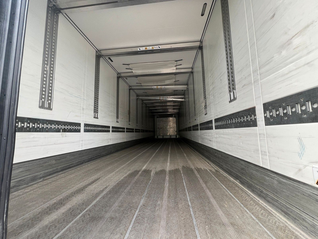 Schmitz Cargobull SKO 24/L - 13.4 FP 45 Cool V7, Schmitz S.CU V2.0 - Koelwagen oplegger: afbeelding 5 Schmitz Cargobull SKO 24/L - 13.4 FP 45 Cool V7, Schmitz S.CU V2.0 - Koelwagen oplegger: afbeelding 5
