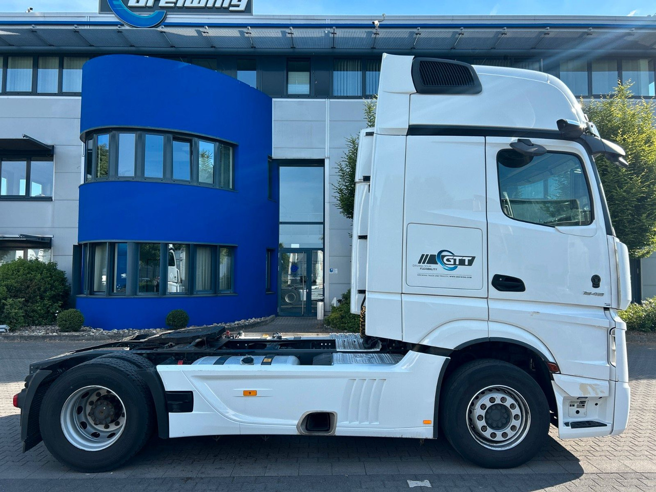 Mercedes-Benz 1848 LS 4x2 Gigaspace - Trekker: afbeelding 2 Mercedes-Benz 1848 LS 4x2 Gigaspace - Trekker: afbeelding 2