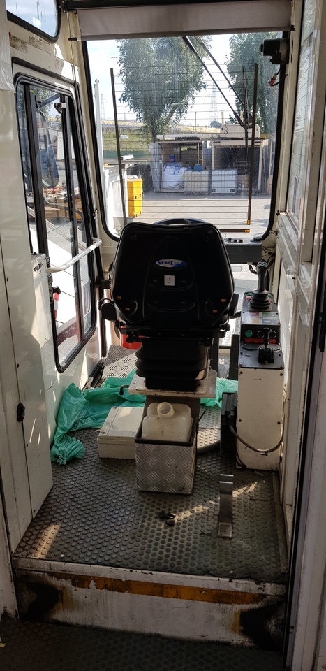 AVIOGEI Ambulift E747 (Half Cab) - Ambulift: afbeelding 5 AVIOGEI Ambulift E747 (Half Cab) - Ambulift: afbeelding 5
