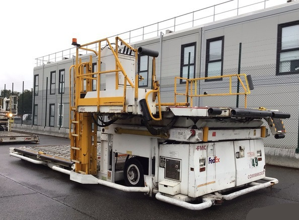 FMC loader Commander 15 Universal - Container/ Palletlader: afbeelding 1 FMC loader Commander 15 Universal - Container/ Palletlader: afbeelding 1