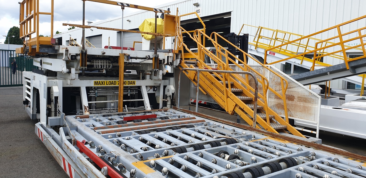 Lower Deck Loader 7 tons Air Marrel LAM7000 - Container/ Palletlader: afbeelding 3 Lower Deck Loader 7 tons Air Marrel LAM7000 - Container/ Palletlader: afbeelding 3