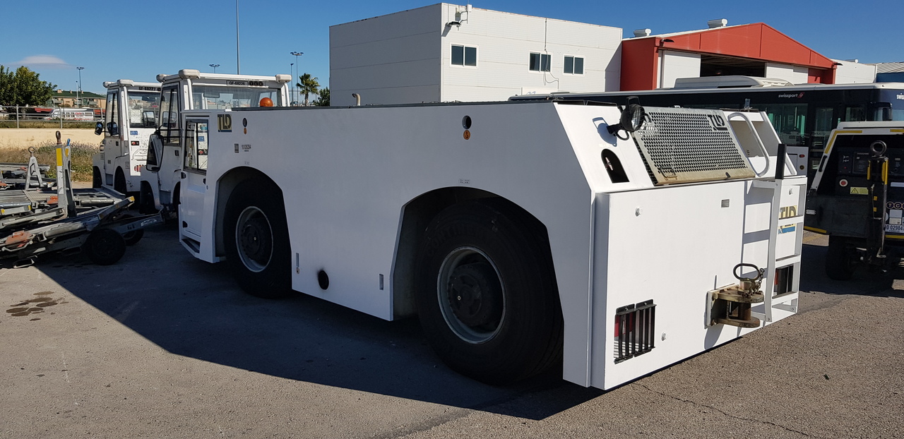 Pushback TLD TMX400-27 - Vliegtuigtrekker: afbeelding 5 Pushback TLD TMX400-27 - Vliegtuigtrekker: afbeelding 5