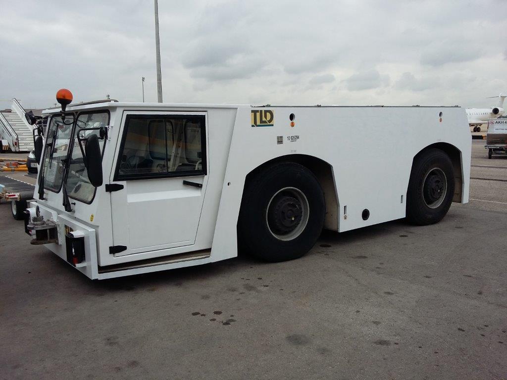 Pushback TLD TMX400-27 - Vliegtuigtrekker: afbeelding 1 Pushback TLD TMX400-27 - Vliegtuigtrekker: afbeelding 1