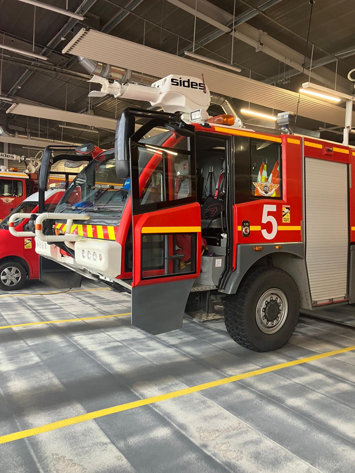 SIDES VIM90 P25 - Brandweerwagen: afbeelding 5 SIDES VIM90 P25 - Brandweerwagen: afbeelding 5