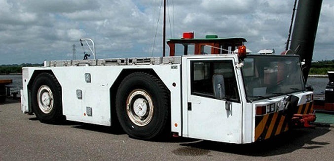 Schopf F396C - Vliegtuigtrekker: afbeelding 1 Schopf F396C - Vliegtuigtrekker: afbeelding 1