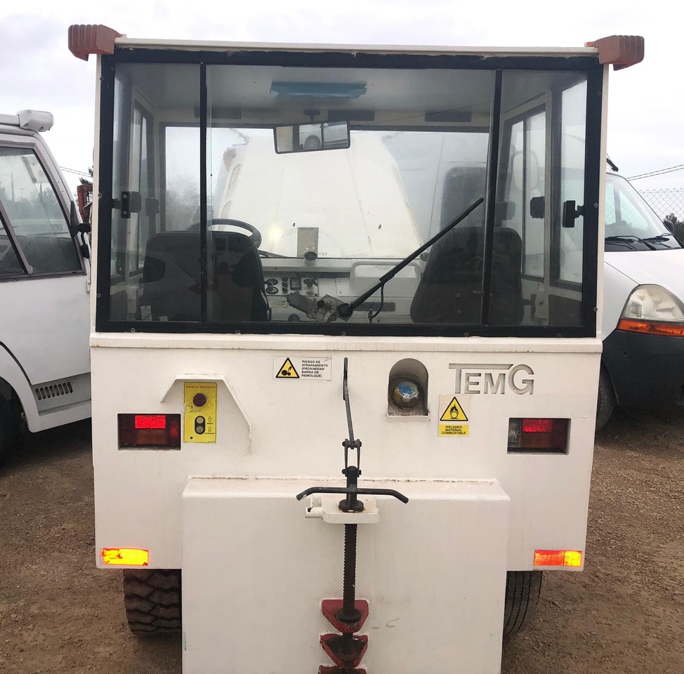 TEMG TRACTOR/DIESEL TG5000 - Bagagetrekker: afbeelding 4 TEMG TRACTOR/DIESEL TG5000 - Bagagetrekker: afbeelding 4