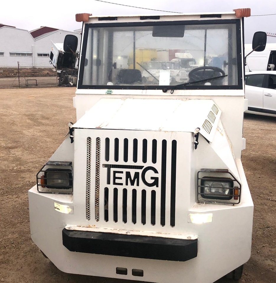 TEMG TRACTOR/DIESEL TG5000 - Bagagetrekker: afbeelding 3 TEMG TRACTOR/DIESEL TG5000 - Bagagetrekker: afbeelding 3