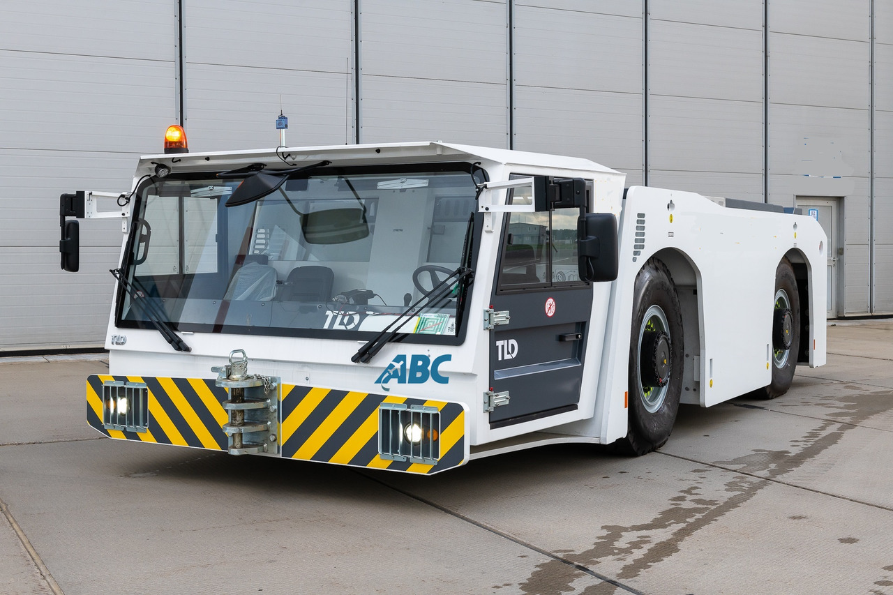 TLD Pushback TMX450 - Vliegtuigtrekker: afbeelding 2 TLD Pushback TMX450 - Vliegtuigtrekker: afbeelding 2