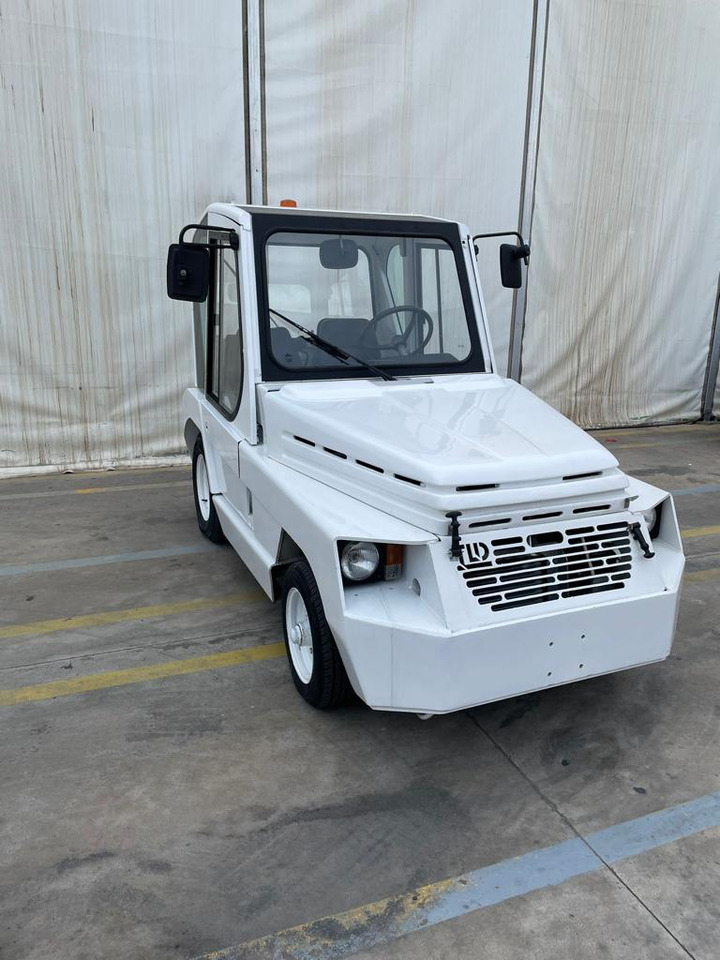 TLD TMX30 - Vliegtuigtrekker: afbeelding 3 TLD TMX30 - Vliegtuigtrekker: afbeelding 3