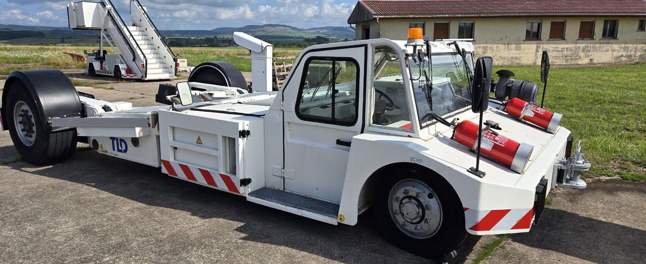 TLD TPX200SF - Vliegtuigtrekker: afbeelding 2 TLD TPX200SF - Vliegtuigtrekker: afbeelding 2