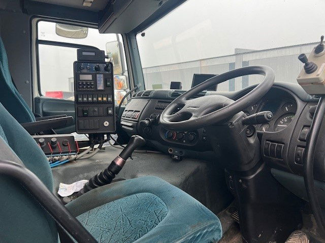 DAF 65 FA65.180 CF - Veegwagen: afbeelding 5 DAF 65 FA65.180 CF - Veegwagen: afbeelding 5