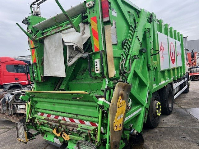 DAF CF 75.250 FAN75.250 CF 6X2 - Vuilniswagen: afbeelding 3 DAF CF 75.250 FAN75.250 CF 6X2 - Vuilniswagen: afbeelding 3