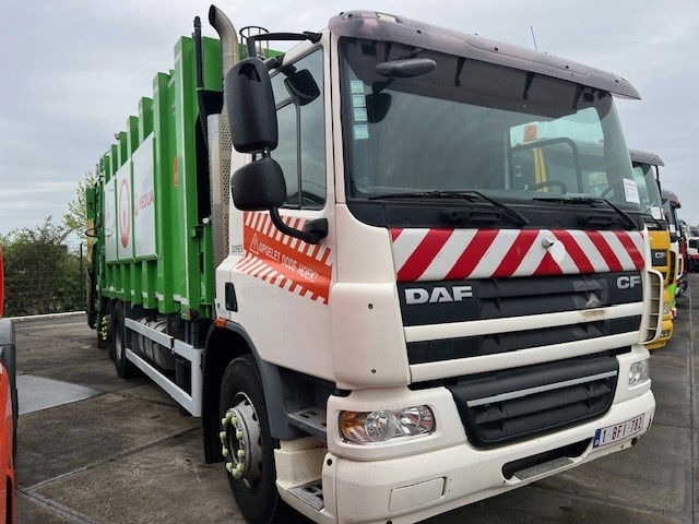 DAF CF 75.250 FAN75.250 CF 6X2 - Vuilniswagen: afbeelding 2 DAF CF 75.250 FAN75.250 CF 6X2 - Vuilniswagen: afbeelding 2