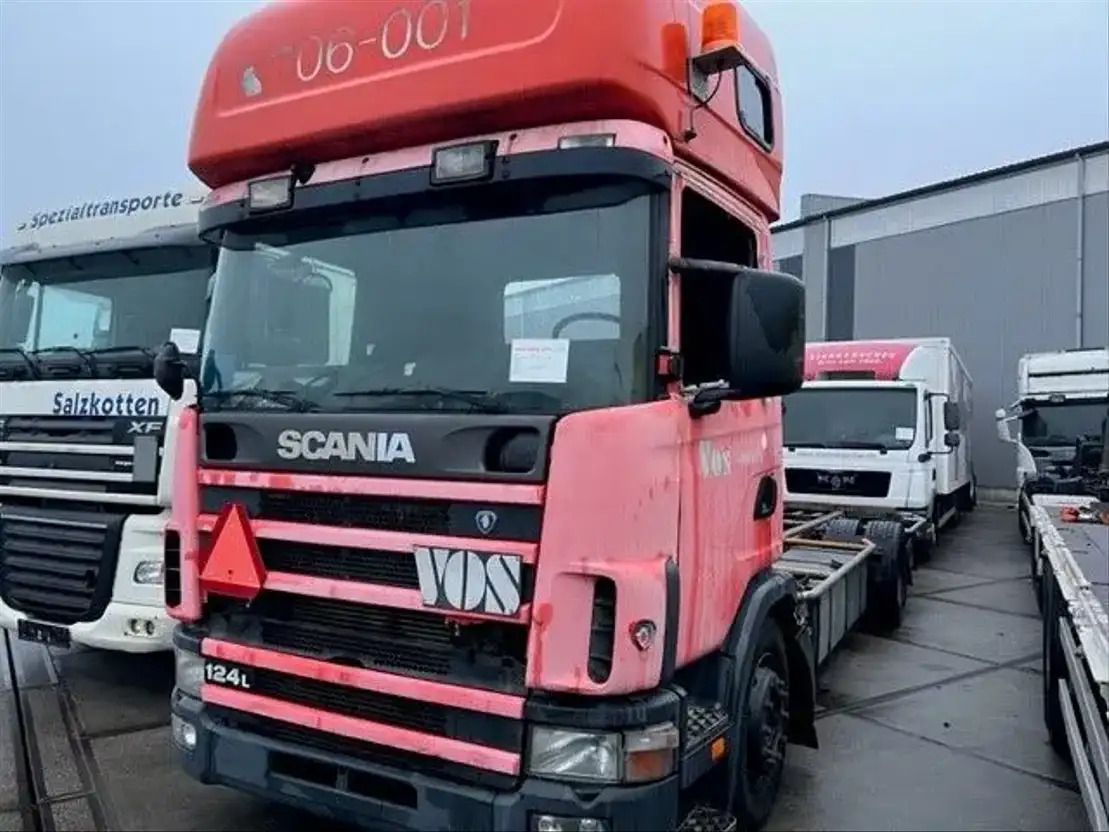 Scania R124-360 .360 6x2 - Chassis vrachtwagen: afbeelding 1 Scania R124-360 .360 6x2 - Chassis vrachtwagen: afbeelding 1