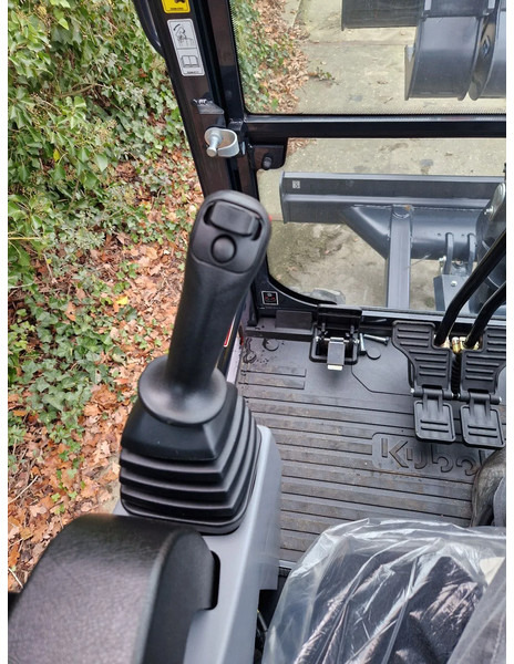 Nieuw Minigraafmachine Kubota KX027-4 Hi-spec (NIEUW): afbeelding 7 Nieuw Minigraafmachine Kubota KX027-4 Hi-spec (NIEUW): afbeelding 7