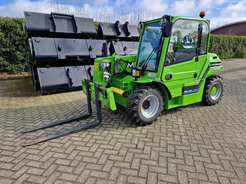 Merlo E-Worker 25.5-90 4x4 - Verreiker: afbeelding 1 Merlo E-Worker 25.5-90 4x4 - Verreiker: afbeelding 1