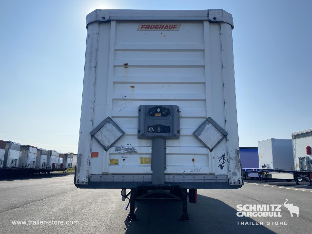FRUEHAUF Curtainsider Standard Taillift - Schuifzeiloplegger: afbeelding 2 FRUEHAUF Curtainsider Standard Taillift - Schuifzeiloplegger: afbeelding 2