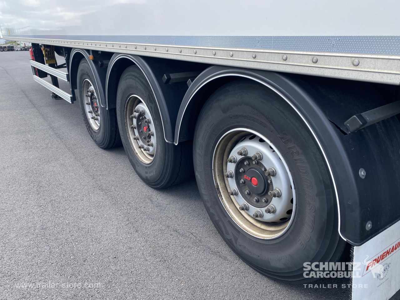 FRUEHAUF Dryfreight Standard - Gesloten oplegger: afbeelding 2 FRUEHAUF Dryfreight Standard - Gesloten oplegger: afbeelding 2