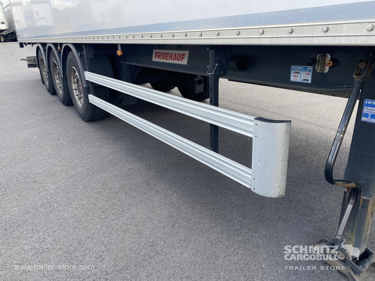 FRUEHAUF Dryfreight Standard - Gesloten oplegger: afbeelding 4 FRUEHAUF Dryfreight Standard - Gesloten oplegger: afbeelding 4