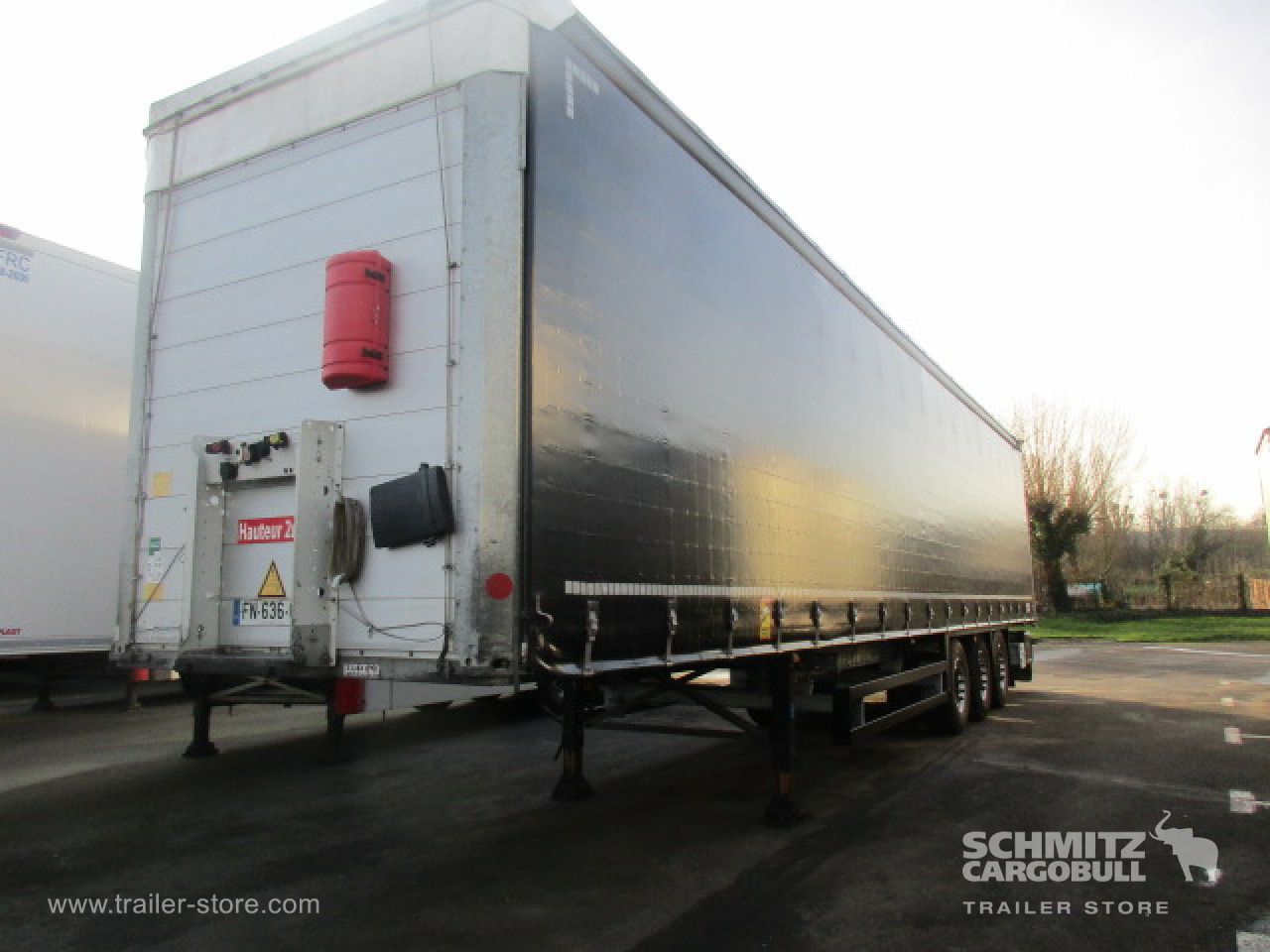 SCHMITZ Curtainsider Standard - Schuifzeiloplegger: afbeelding 4 SCHMITZ Curtainsider Standard - Schuifzeiloplegger: afbeelding 4
