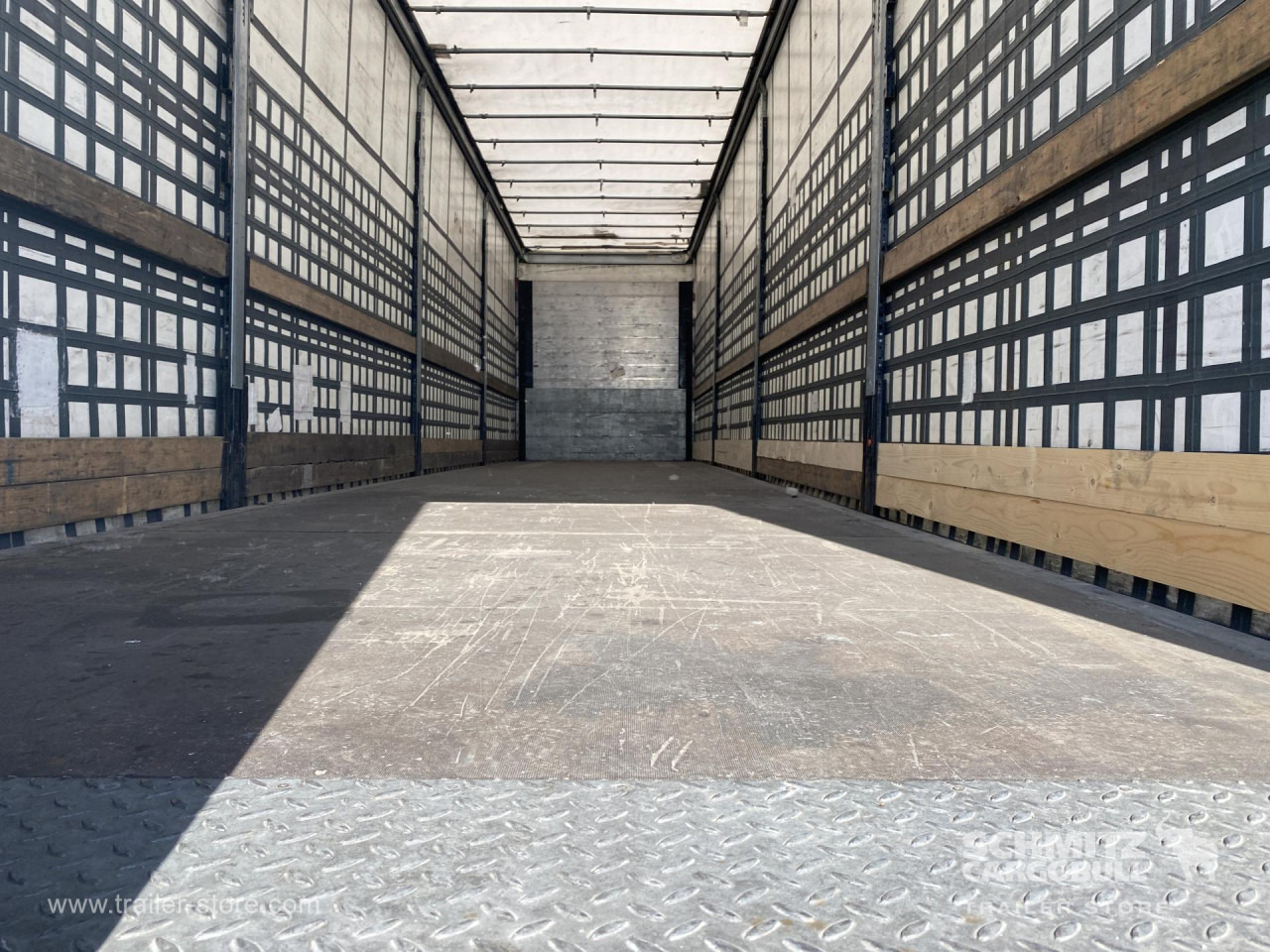 SCHMITZ Curtainsider Standard - Schuifzeiloplegger: afbeelding 5 SCHMITZ Curtainsider Standard - Schuifzeiloplegger: afbeelding 5