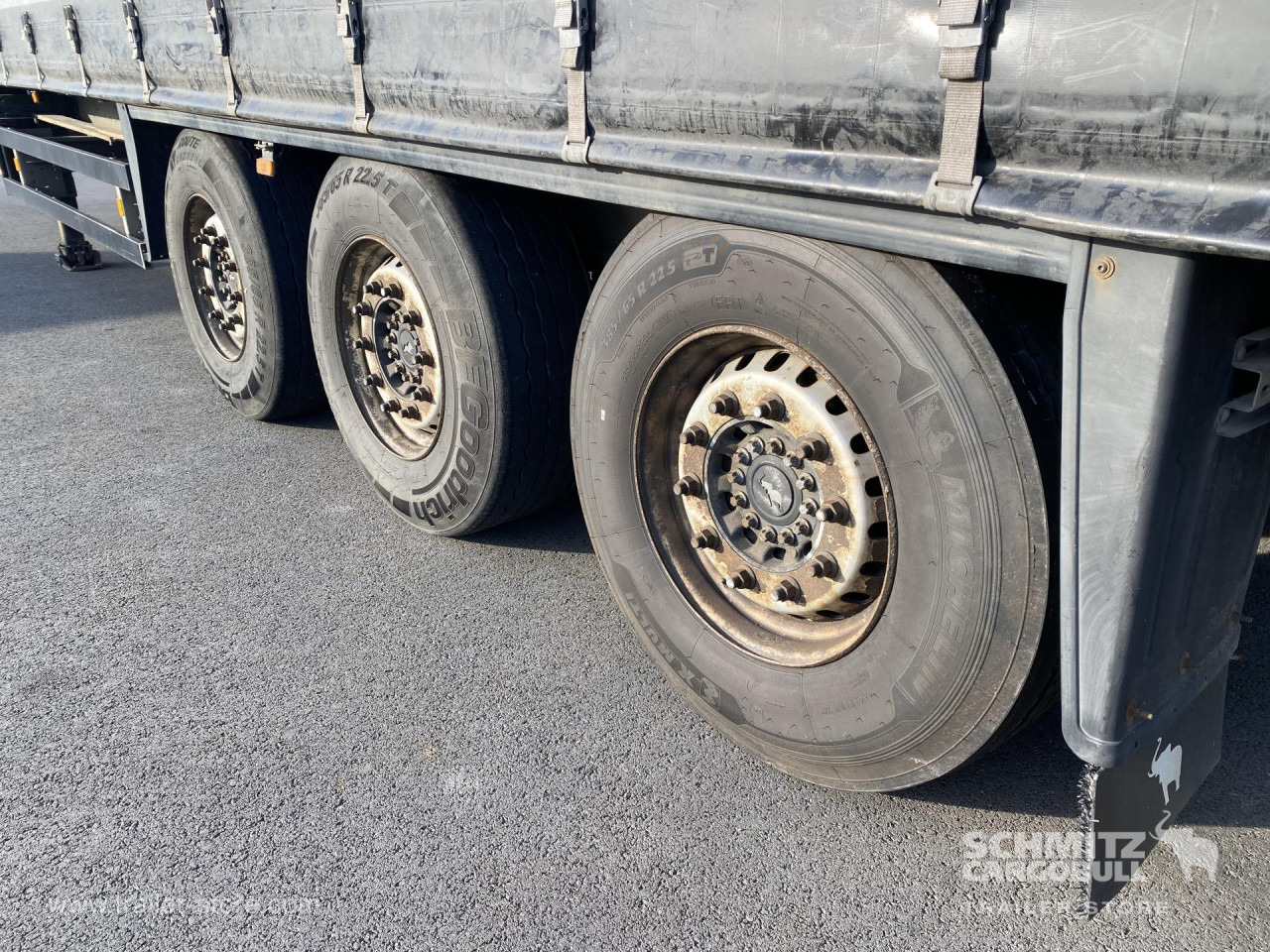 SCHMITZ Curtainsider Standard - Schuifzeiloplegger: afbeelding 4 SCHMITZ Curtainsider Standard - Schuifzeiloplegger: afbeelding 4