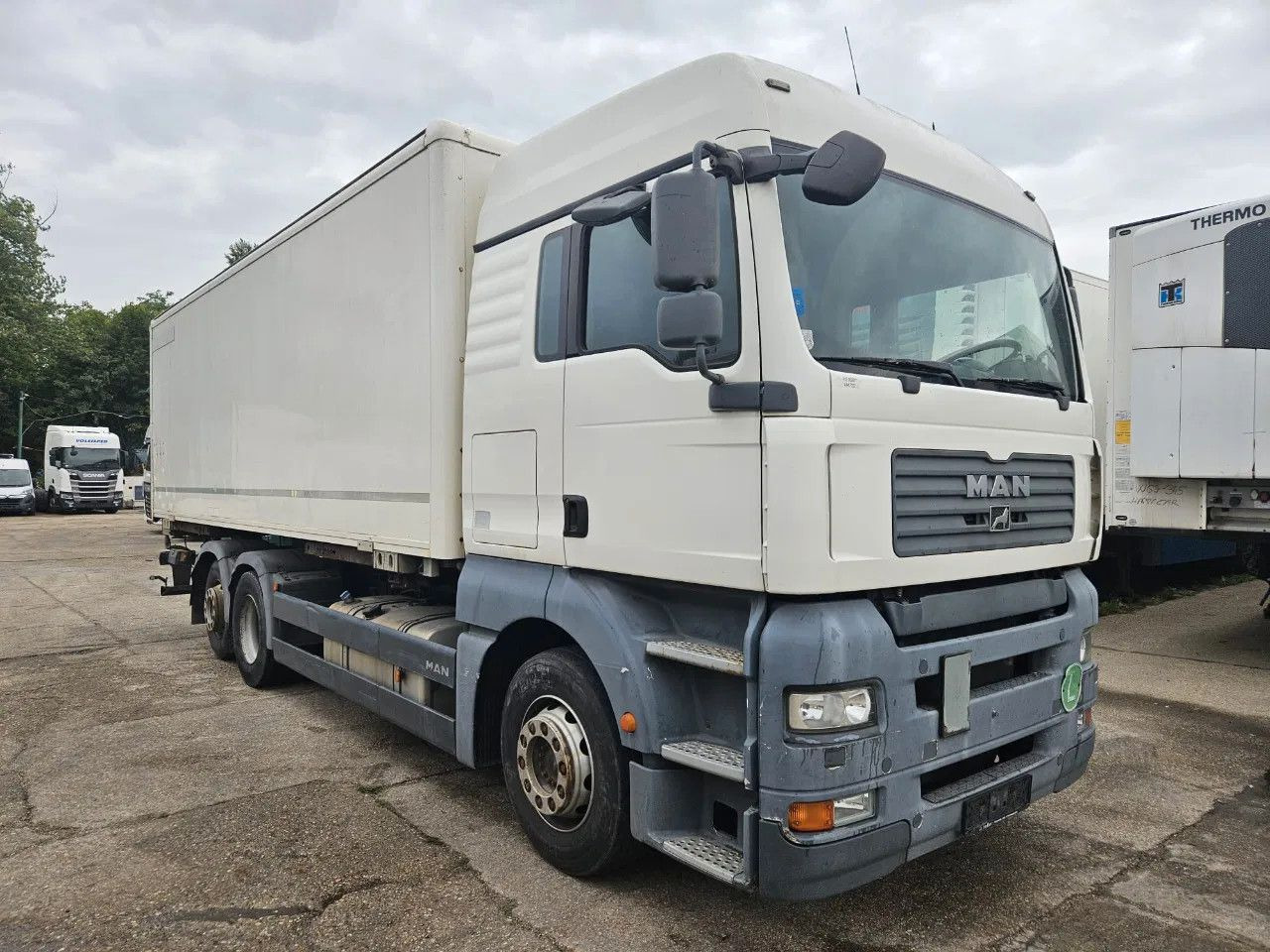 MAN TGA 26.400 BDF Tail Lift Euro5, New Smart2 Tacho - Containertransporter/ Wissellaadbak vrachtwagen: afbeelding 2 MAN TGA 26.400 BDF Tail Lift Euro5, New Smart2 Tacho - Containertransporter/ Wissellaadbak vrachtwagen: afbeelding 2