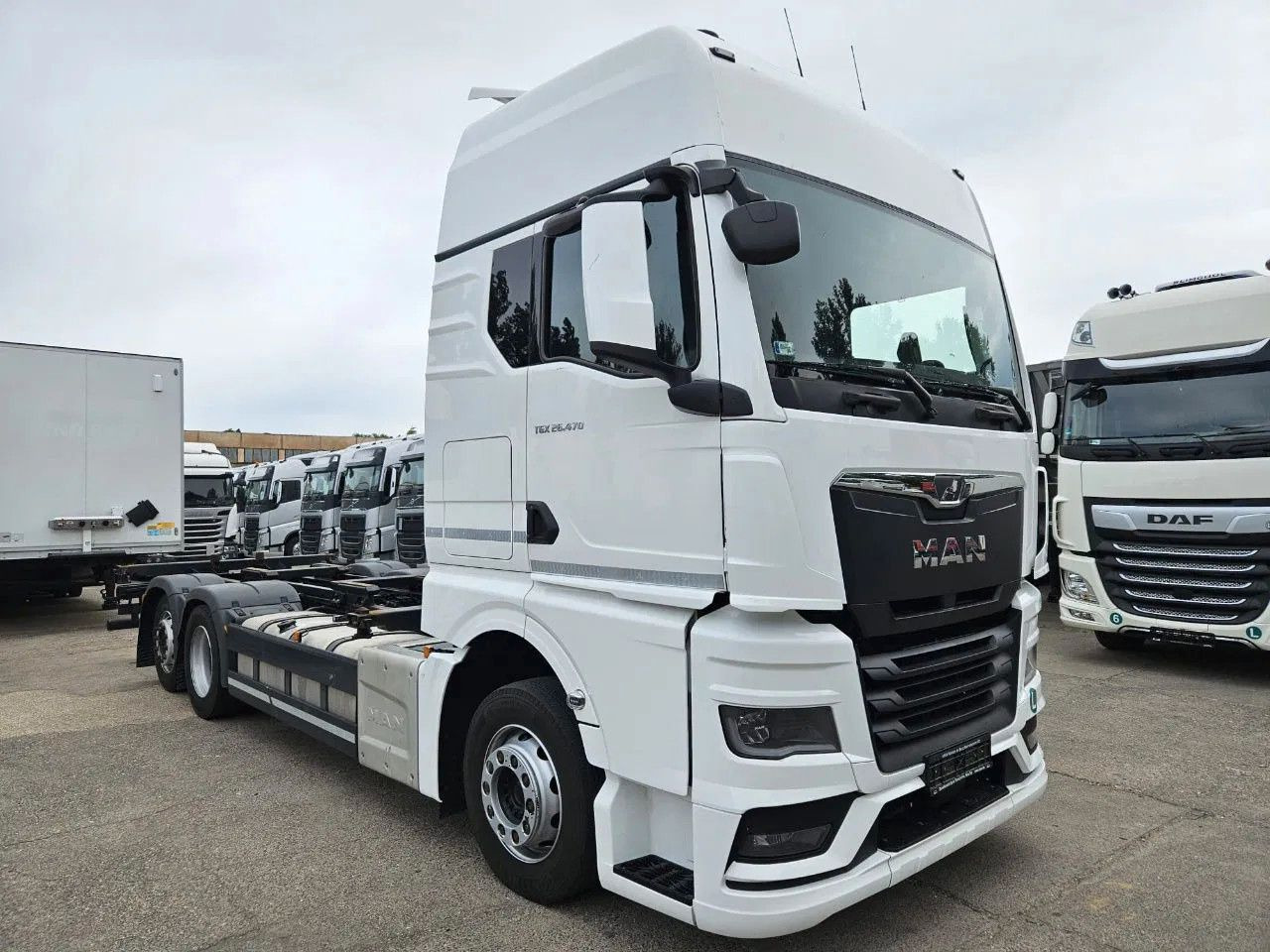 MAN TGX 26.470 XXL BDF 6x2 2 units, NAVI, Lift Axle - Containertransporter/ Wissellaadbak vrachtwagen: afbeelding 2 MAN TGX 26.470 XXL BDF 6x2 2 units, NAVI, Lift Axle - Containertransporter/ Wissellaadbak vrachtwagen: afbeelding 2