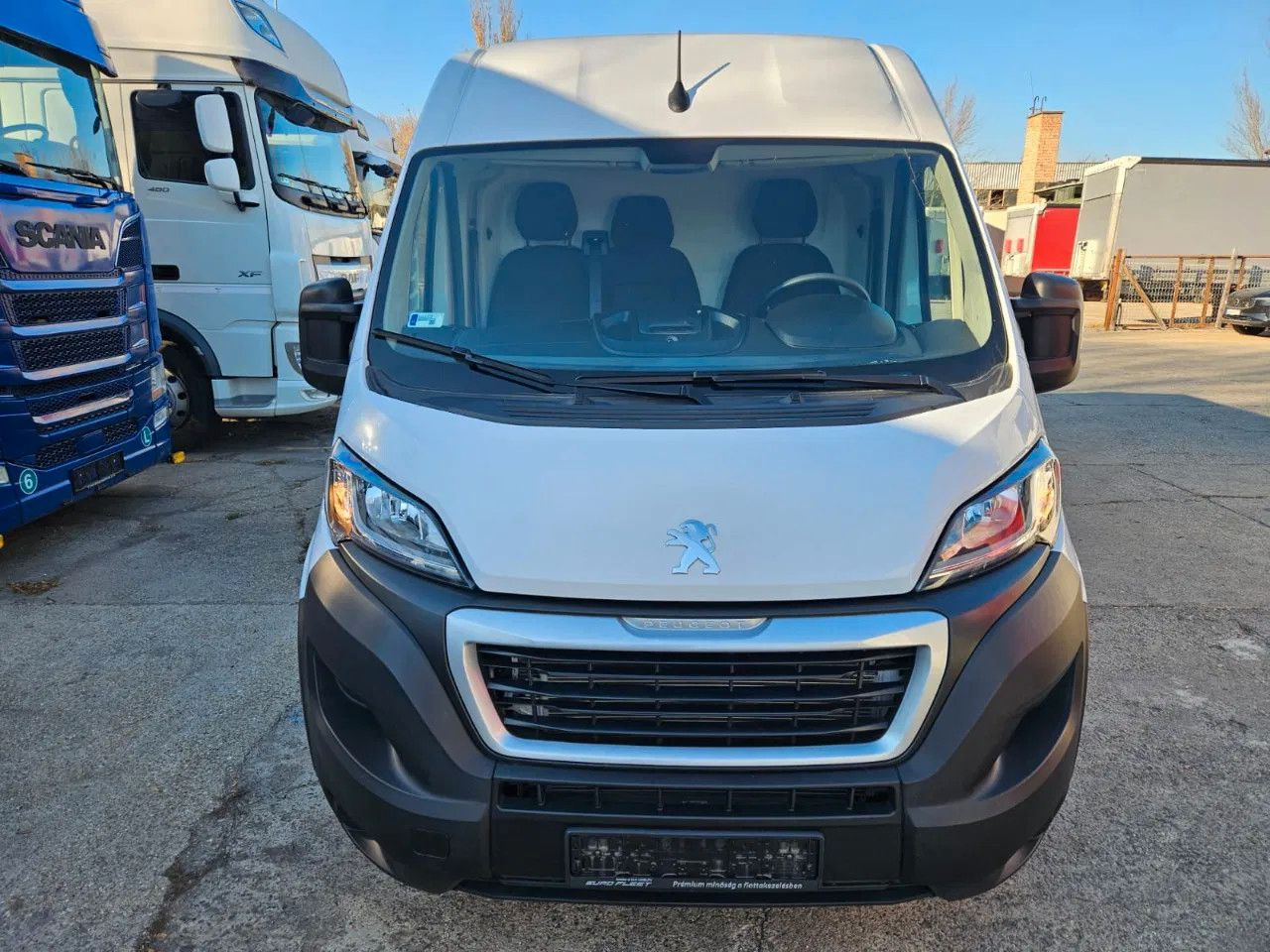 Peugeot Boxer Box 2.2 Premium FT 350 L3H2 Camera 2 units - Bestelwagen gesloten laadbak: afbeelding 5 Peugeot Boxer Box 2.2 Premium FT 350 L3H2 Camera 2 units - Bestelwagen gesloten laadbak: afbeelding 5