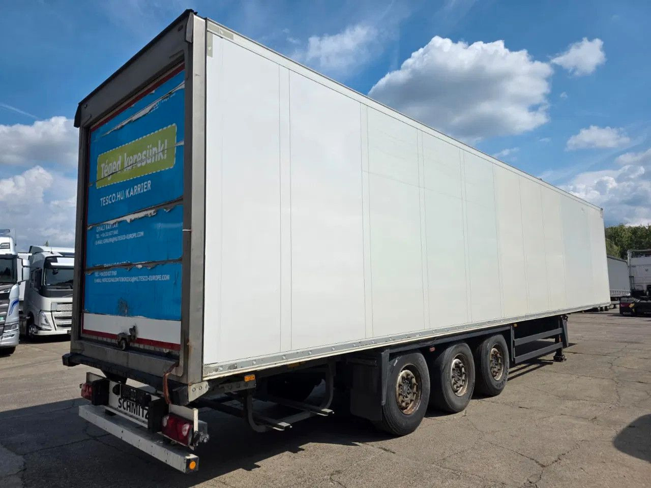 Schmitz Cargobull SCB S3B CARRIER VECTOR 1950 Mt- Lifting Axel-12U - Koelwagen oplegger: afbeelding 4 Schmitz Cargobull SCB S3B CARRIER VECTOR 1950 Mt- Lifting Axel-12U - Koelwagen oplegger: afbeelding 4