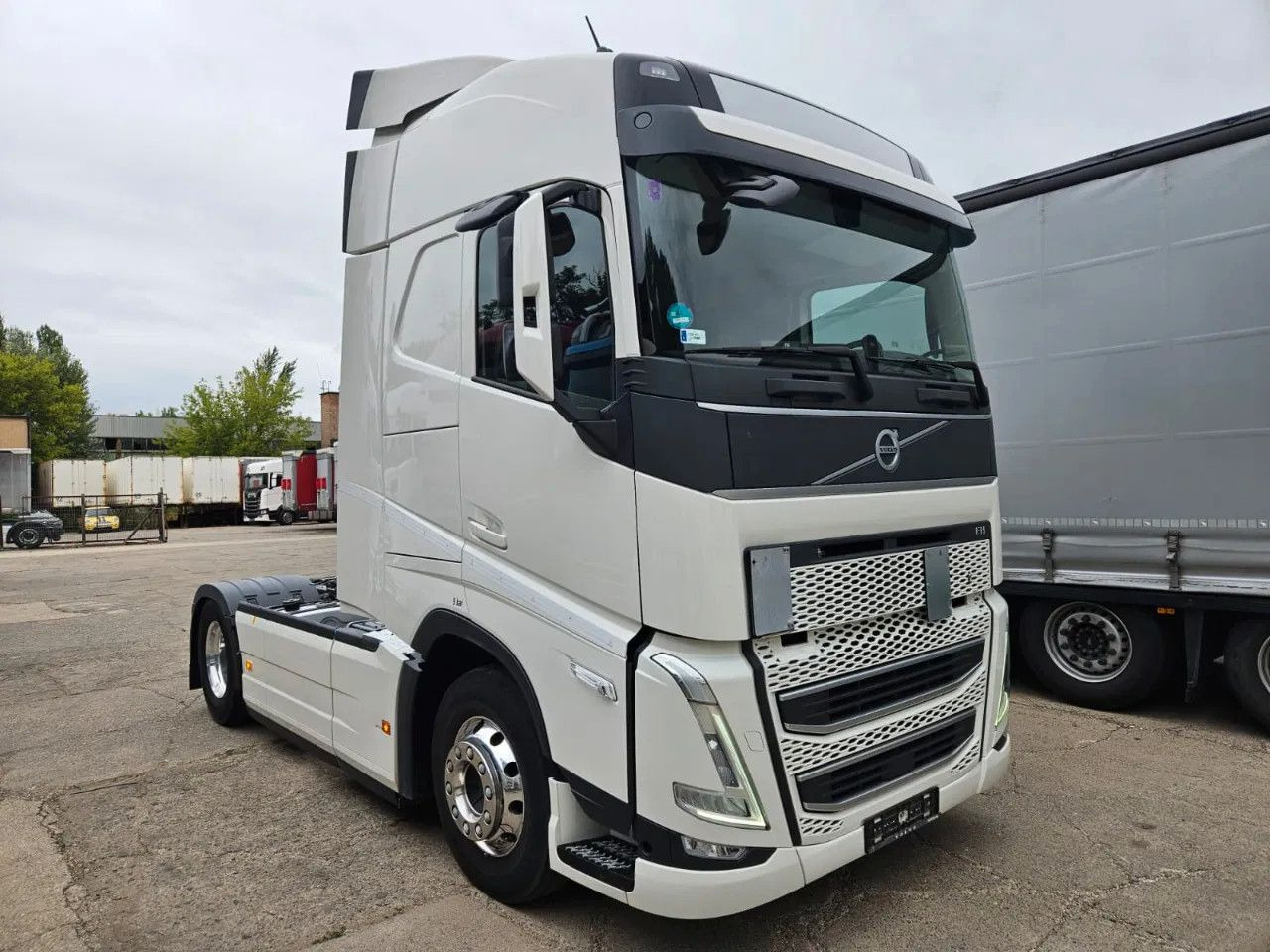 Volvo FH 460 Turbo Compound, I-Park, HYVA, Microwave, - Trekker: afbeelding 2 Volvo FH 460 Turbo Compound, I-Park, HYVA, Microwave, - Trekker: afbeelding 2