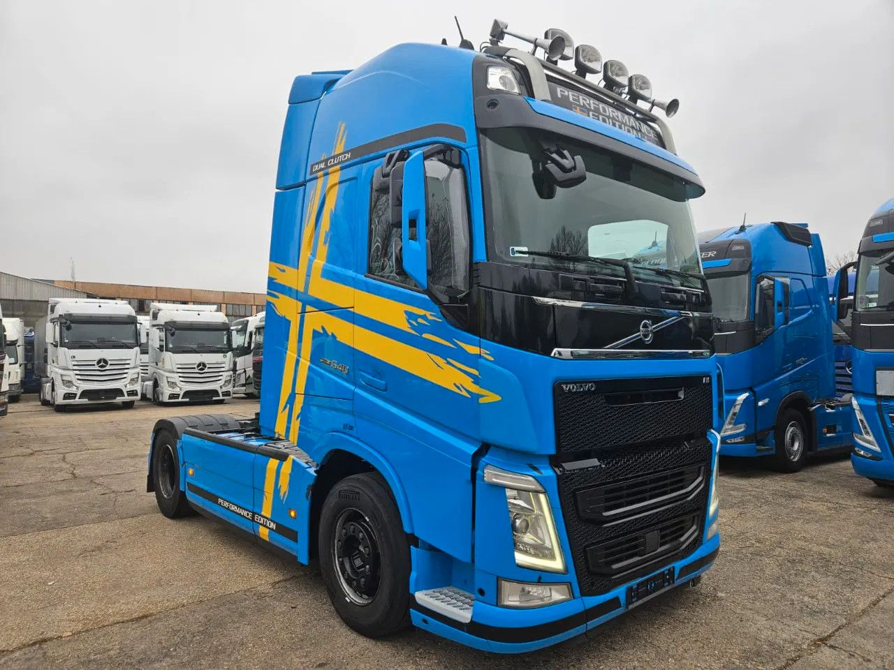Volvo FH 540 Standard-XL-Dual Clutch Limited Edition-I - Trekker: afbeelding 2 Volvo FH 540 Standard-XL-Dual Clutch Limited Edition-I - Trekker: afbeelding 2
