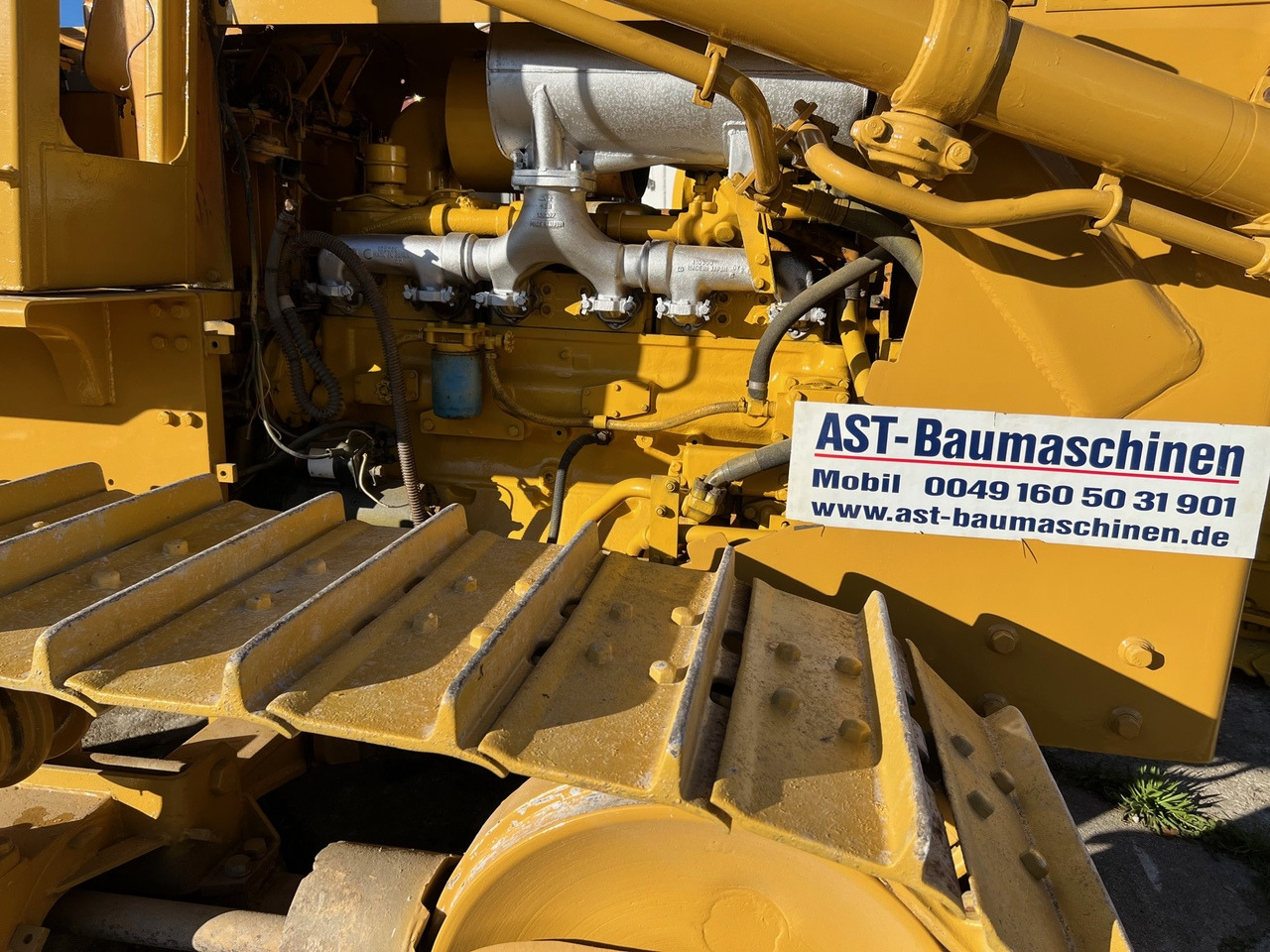 KOMATSU D65-E - Bulldozer: afbeelding 4 KOMATSU D65-E - Bulldozer: afbeelding 4