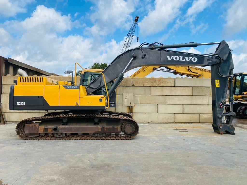 Volvo EC 250 D N L - Rupsgraafmachine: afbeelding 2 Volvo EC 250 D N L - Rupsgraafmachine: afbeelding 2