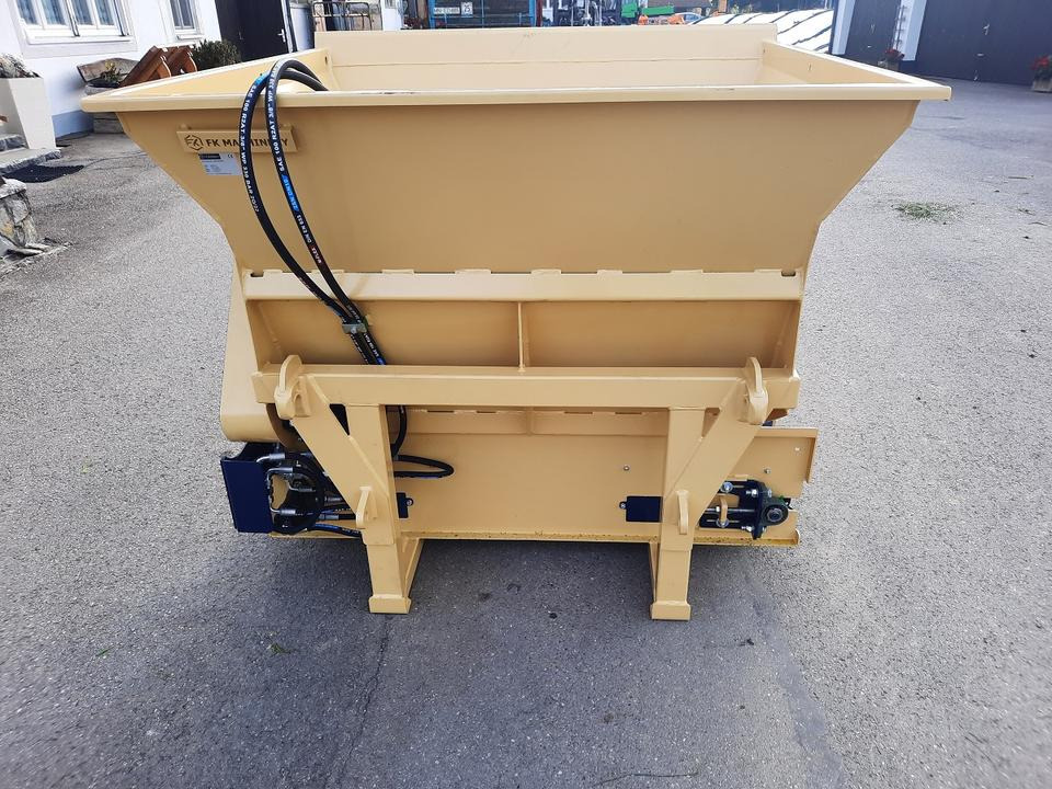 Liegeboxen Einstreugerät Futterverteilgerät Hoflader Radlader Cat - Veeteelt materiaal: afbeelding 2 Liegeboxen Einstreugerät Futterverteilgerät Hoflader Radlader Cat - Veeteelt materiaal: afbeelding 2